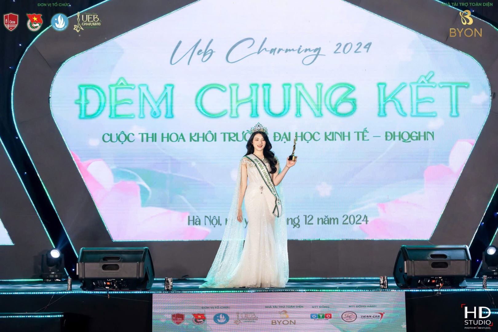 CHUNG KẾT UEB CHARMING 2024 - DẤU ẤN CỦA SỰ THANH LỊCH VÀ KIÊN CƯỜNG